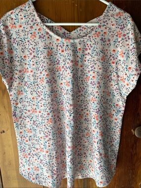 Women's Cream Floral Short-Sleeve Tee with Coral and Blue Accents